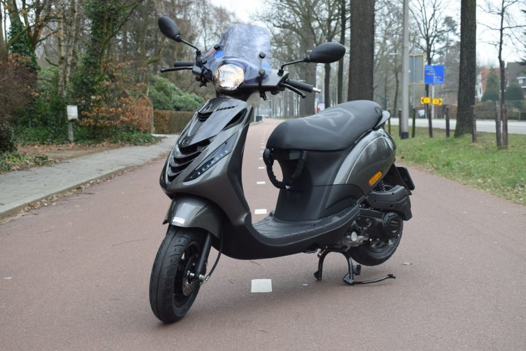 Piaggio Zip SP Special Euro Scootergoods