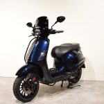 Vespa Sprint | 2018 | 10.000km | Custom candy dark blue